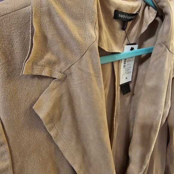 Supply and Demand Soft Jacket - Picture 3 of 6